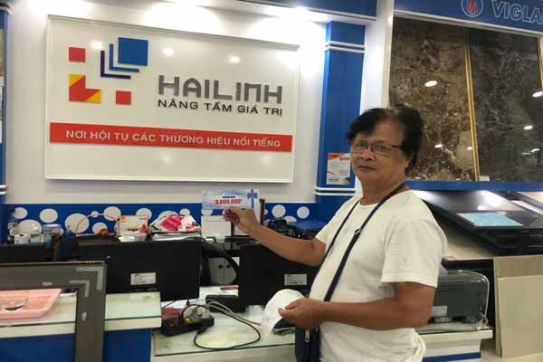 khach-nhan-voucher-3-trieu