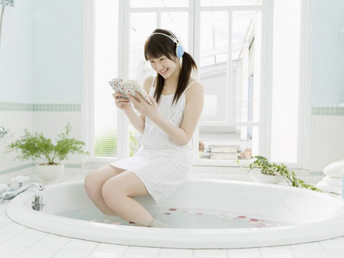 Bon tam TOTO tot cho suc khoe