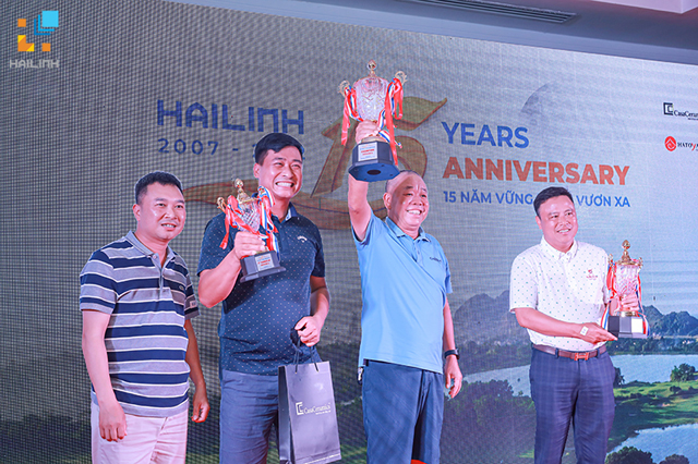 giai-golf-ky-niem-15-nam-sinh-nhat-hai-linh-9 Hai Linh to chuc giai Golf ky niem 15 nam thanh lap anh 9