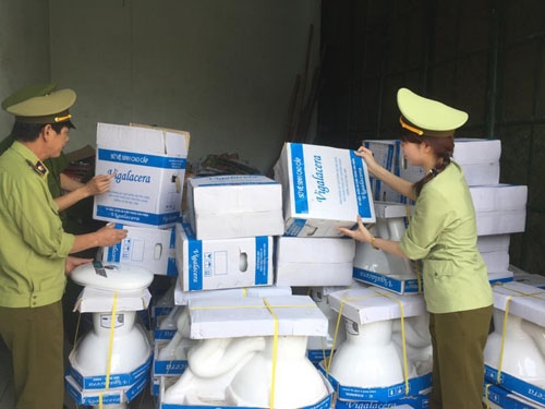 Thiet bi ve sinh hang gia