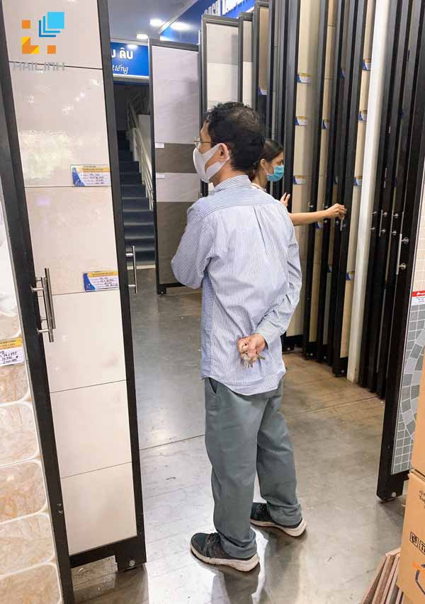 khach-hang-tai-hai-linh-9