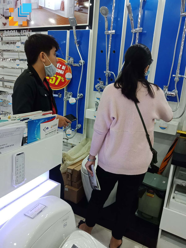 khong-khi-khuyen-mai-7 Khong khi mua sam anh 7