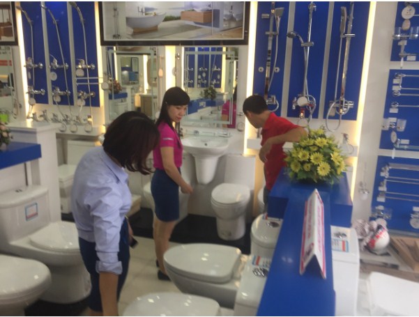 Mua thiết bị vệ sinh toto trong tháng cô hồn