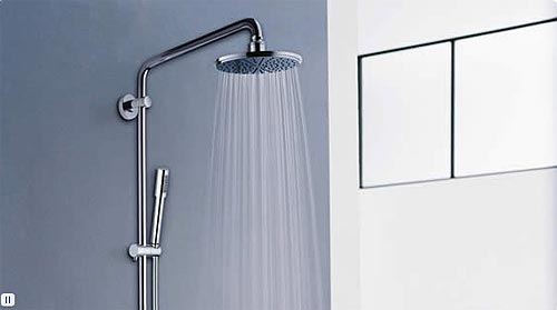 có nên sử dụng sen tắm đứng toto