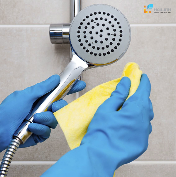 ve-sinh-sen-tam-cay-toto vệ sinh sen tắm cây toto